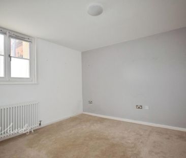 1 bedroom ground floor flat to rent - Photo 4