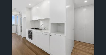 Fresh Paint and Carpet | Stunning One Bedroom - Photo 5