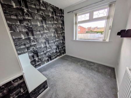 34 Ringhaddy Avenue, Newtownards, BT23 8XG - Photo 4