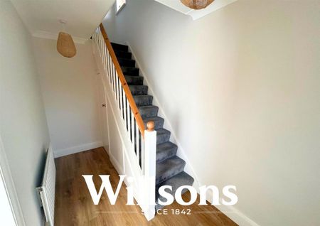 3 bedroom semi-detached house to rent - Photo 5