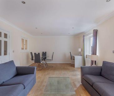 3 bedroom apartment to rent - Photo 3