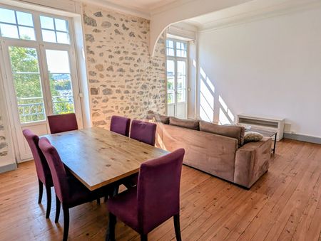 Location Appartement 3 pièces 83m² - Photo 2