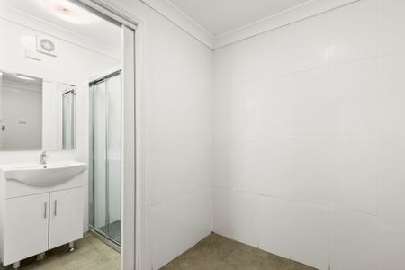 Unfurnished Two Bedroom Home - Photo 5