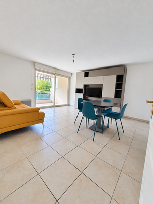 Location Appartement 3 pièces 62m² NICE 06200 - Photo 1