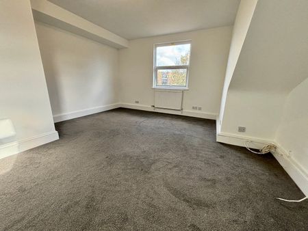 2 Bed Flat, Overnhill Road, BS16 - Photo 3