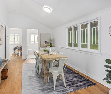 PICK A CHARMER! - Photo 2