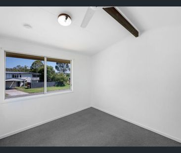 Fresh & Comfortable Living in a Quiet Cul de Sac - Photo 6