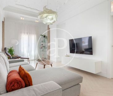 4 bedroom luxury Flat for rent in Valencia - Photo 1