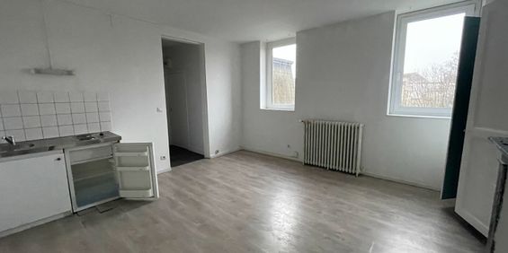 Location Appartement 1 pièce 26m² LILLE 59000 - Photo 3