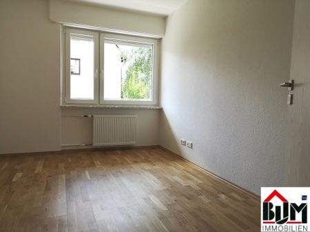 *Gegenüber Grünanlage - 3 Zimmer - hell - Südloggia - Stellplatz - Kücheneinrichtung möglich* - Photo 3