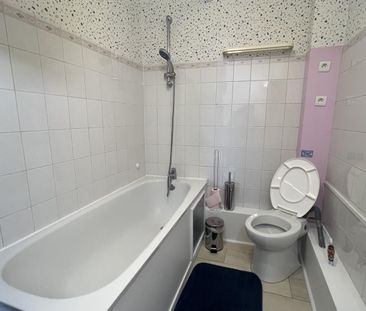 Appartement à louer 2 pièces - 47 m2 CALAIS - 62 - Photo 6