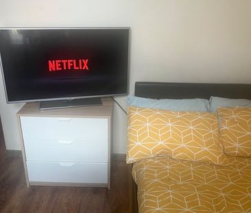 4 Bed Terraced House, City Centre, CV2 - Photo 2