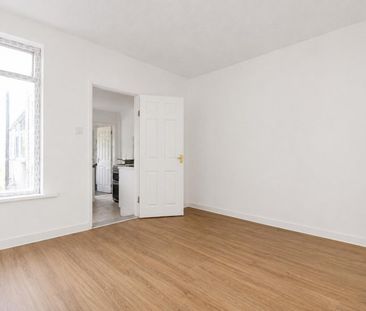Belsize Avenue, Peterborough - Photo 1