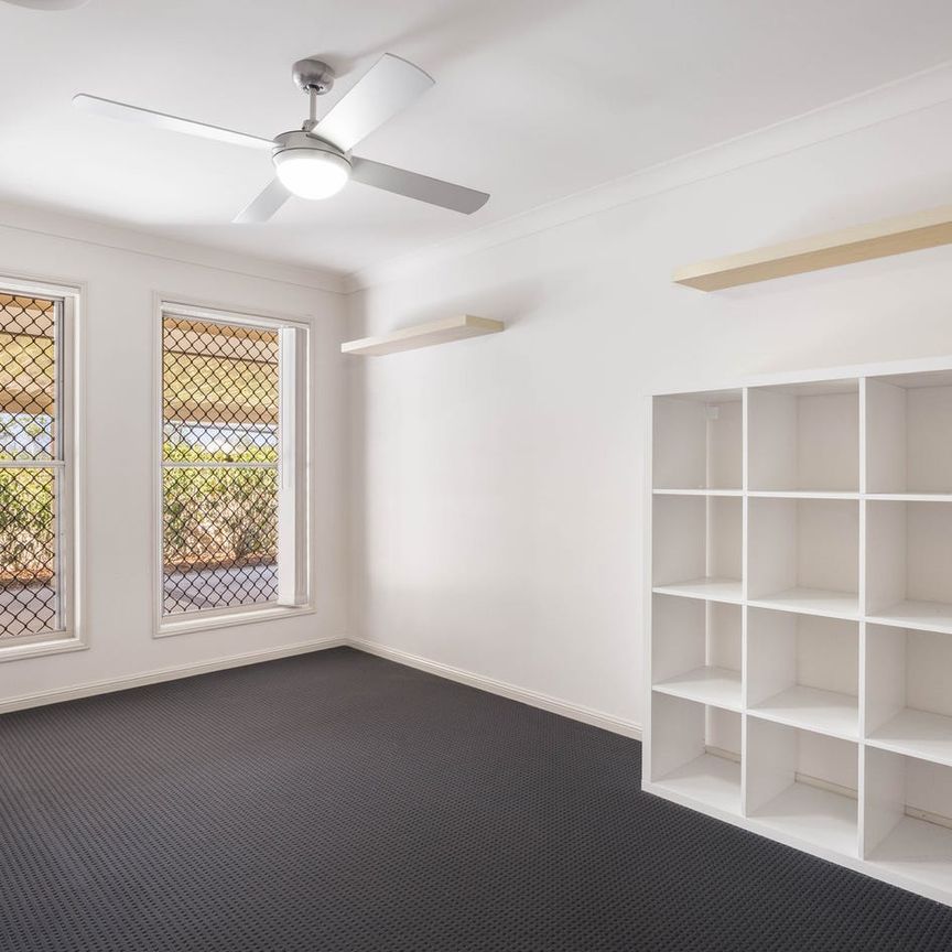 Stunning Executive Family Home with Pool in Fernvale - Photo 1