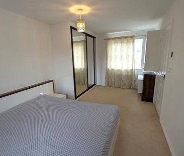 5 bedroom semi-detached house to rent - Photo 6