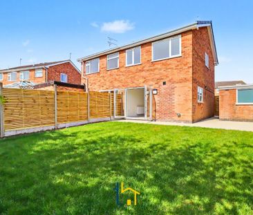 3 bedroom semi-detached house to rent - Photo 3