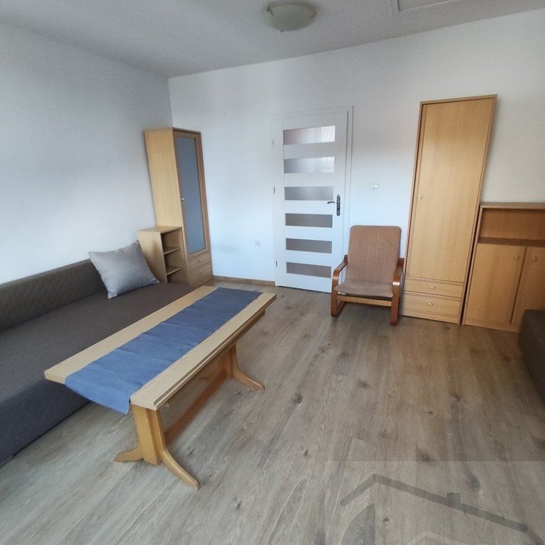 Podzamcze 2-pok. mieszkanie z niezależną kuchnią - Photo 1