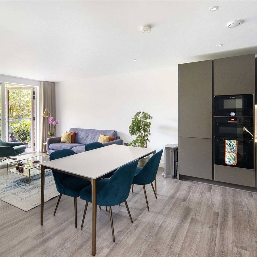 New North Road, N1 - Photo 1