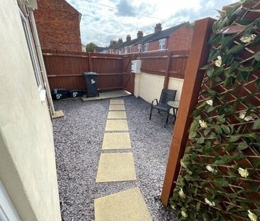 Euclid Street, SWINDON - Photo 1
