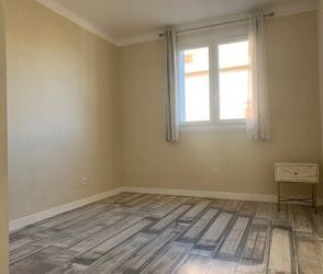 Location Appartement 3 pièces 80 m2 à Perpignan - Photo 4