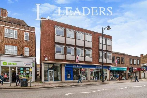 High Street, Weybridge, KT13 - Photo 1