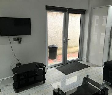 5 bedroom house share to rent - Photo 1