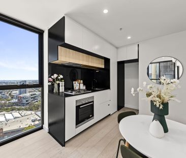 Heart of Southbank: The Ultimate City Retreat - Photo 3