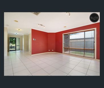 SPACIOUS FAMILY HOME IN QUIET LOCATION - Photo 2