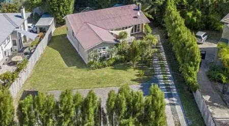 Spacious 4-Bedroom Family Home in Prime Forrest Hill Location - Photo 4