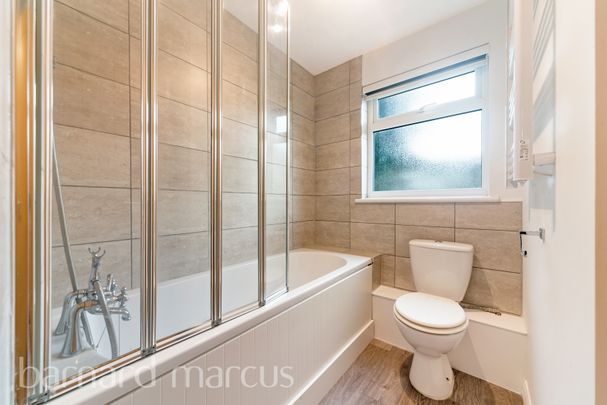 Ruxley Mews, Epsom - Photo 1