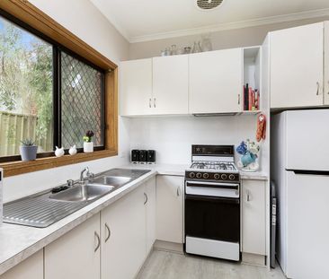 A Charming Home in a Quiet Pocket - Photo 6