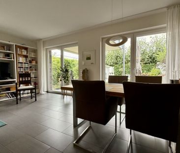 Modernes Wohnen in zentraler Lage mit eigener Gartenoase - Photo 3