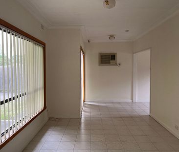 Neat Family Home - Photo 2