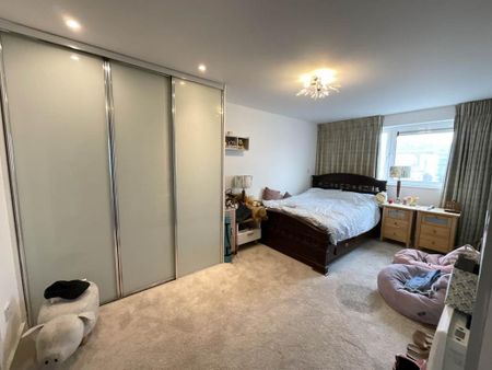 2 bedroom flat to rent - Photo 3
