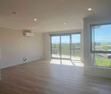 New 4-bedroom for rent!! - Photo 1