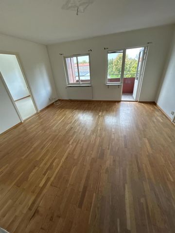 Ödmanssonsgatan 22 lgh 1402, Öster - Foto 4