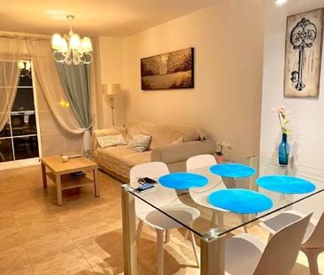 2 Bedroom Apartment For Rent in Estepona, Málaga - Photo 3