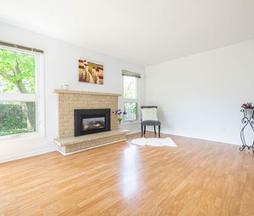 For Lease - 96 Port Royal Trail, Toronto, Ontario - Photo 2