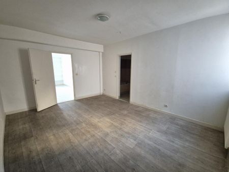 Location Appartement 2 pièces 49m² NANCY 54000 - Photo 5