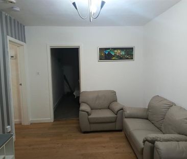 2 bedroom detached house to rent - Photo 3