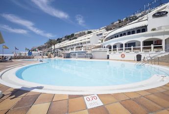 Puerto Rico, Canary Islands 35130