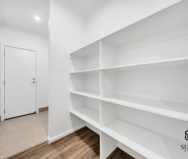 BRAND NEW 4 Bedroom Home! - Photo 4