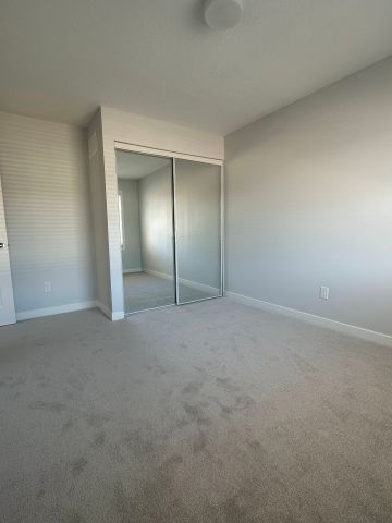 For Lease - 238 Billrian Crescent, Stittsville - Munster - Richmond, Ontario - Photo 5