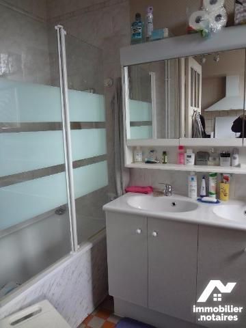 APPARTEMENT au 1er ETAGE sur 84.20 m2 PALIER 9 m2 & COULOIR SALLE de BAINS AMENAGEE (2 vasque... - Photo 5