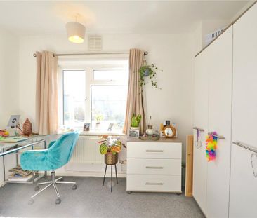 4 bedroom semi-detached house to rent - Photo 6