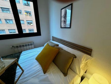 Calle de Vicente Blasco Ibáñez, Madrid, Community of Madrid 28050 - Photo 2