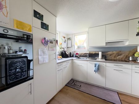 Charmantes 5 Zi. Haus im Herzen von Neuheim - Foto 2