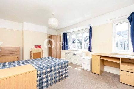 4 bedroom terraced house to rent - Photo 2