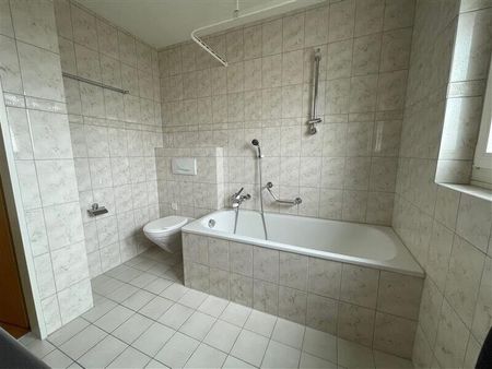 Generous apartment ideal for families or shared living - Foto 4