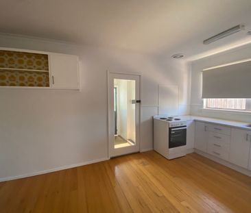 FAMILY HOME IN THE WEST - Photo 5